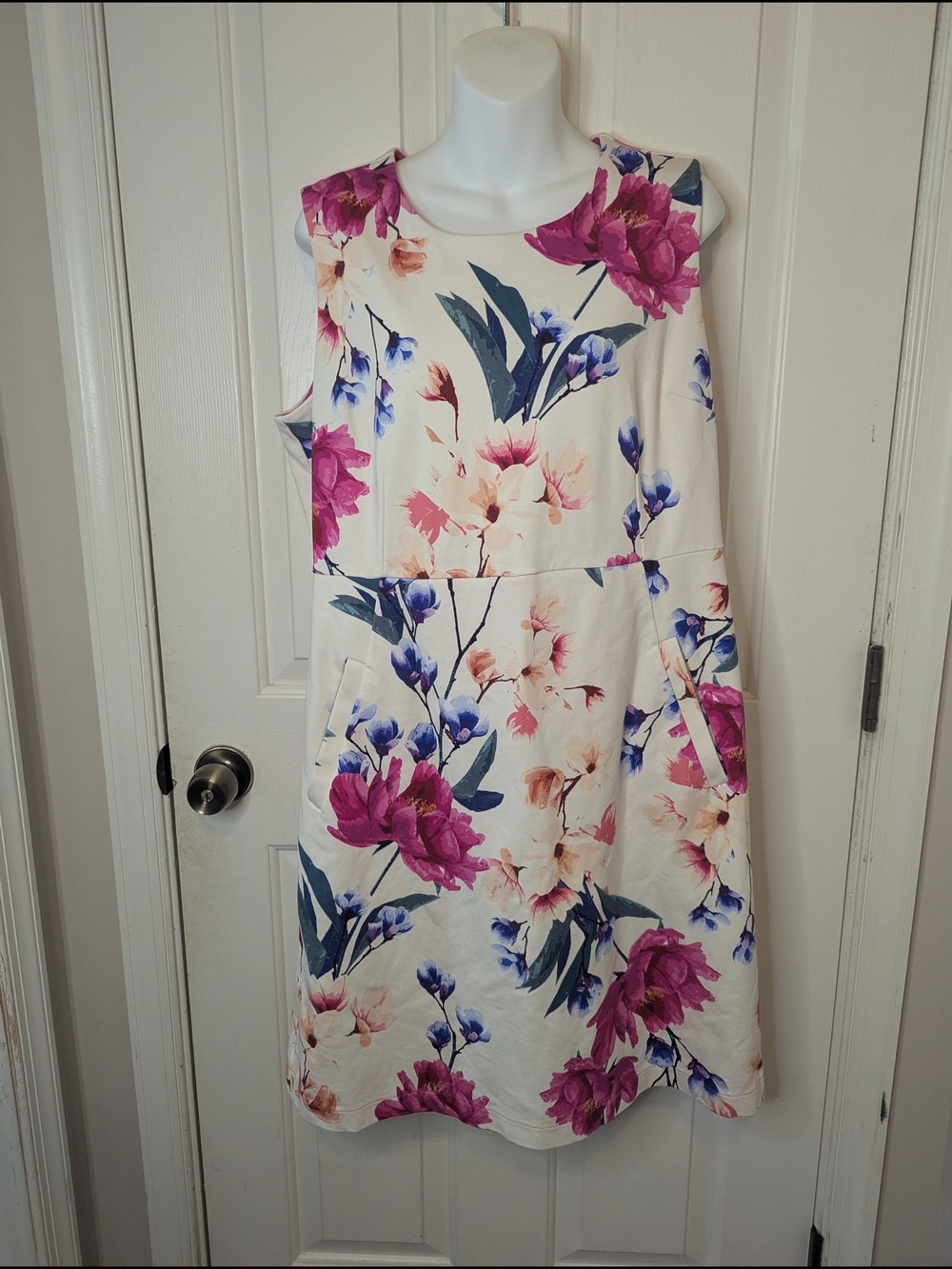 Lands' End Sleeveless Ponte Sheath Dress Marin Floral Ivory Pockets Size 16
